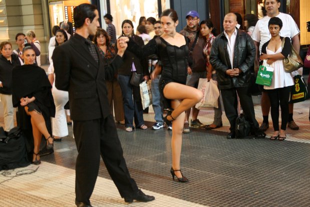Tango en las calles de Buenos Aires