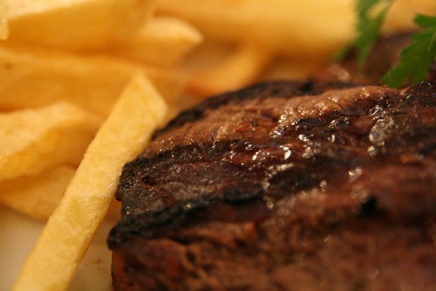 Lomo con papas fritas...