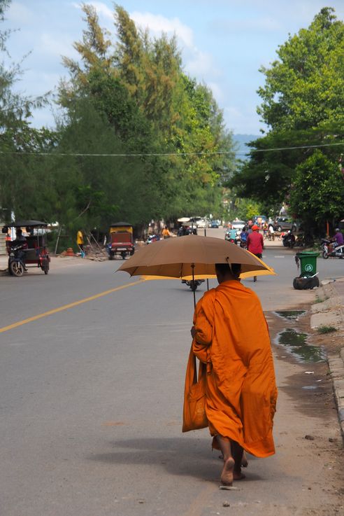 Monjes en Kampot