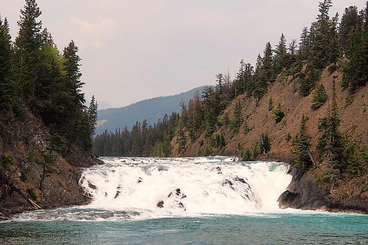Chutes Bow Falls sur la rivière Bow, près de Banff.