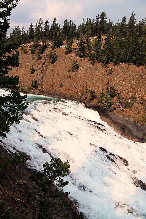 Chutes Bow Falls sur la rivière Bow à Banff.