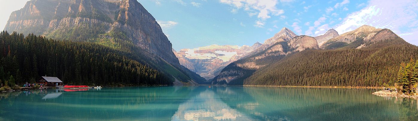 Lac Louise et glacier Victoria dans le parc national de Banff.