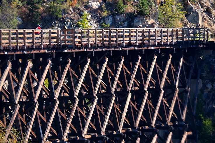 Chevalet numéro 14 du Myra Canyon sur l'ancienne ligne de chemin de fer Kettle Valley Railway.