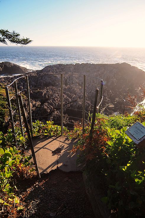 Mirador de Crow's Nest en la costa del Pacífico en Ucluelet.