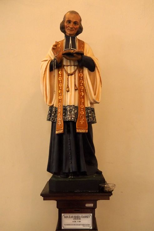 Statue du Curé d'Ars dans l'église Matriz de Valparaíso