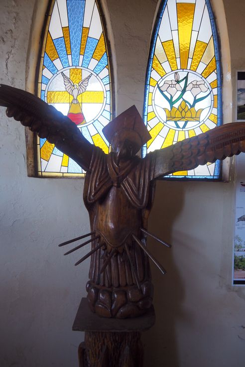 La Iglesia Santa Cruz de la Isla de Pascua