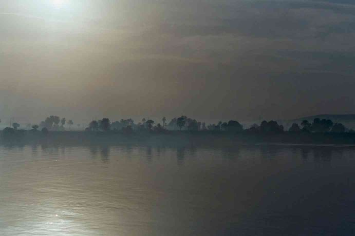 Amanecer en el Nilo (Edfu)