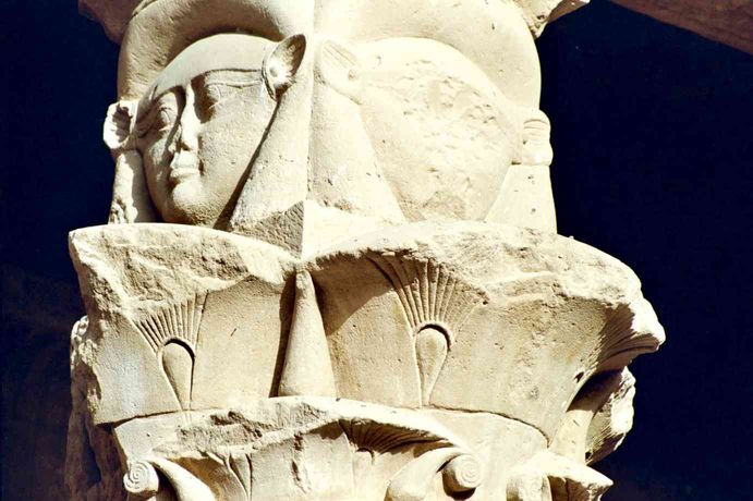 Uno de los capiteles de Philae