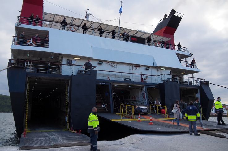 Arrivée en ferry à Skiathos