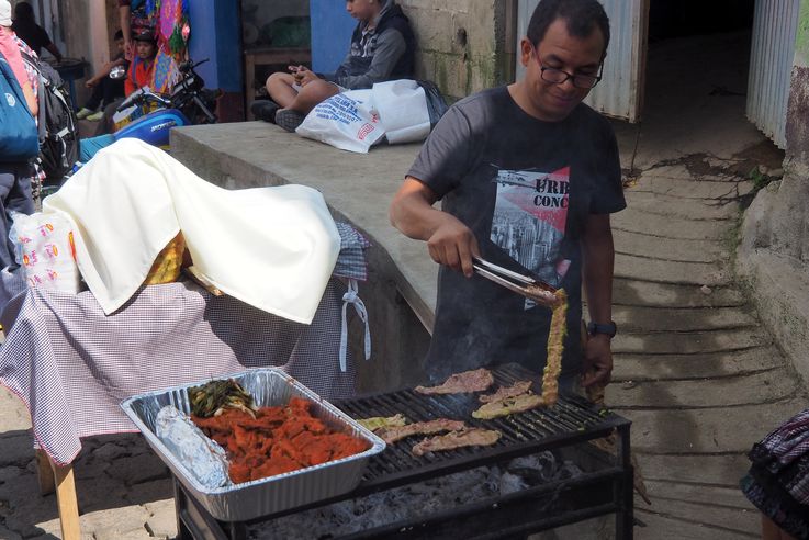 Festival de Barriletes Gigantes de Santiago Sacatepéquez