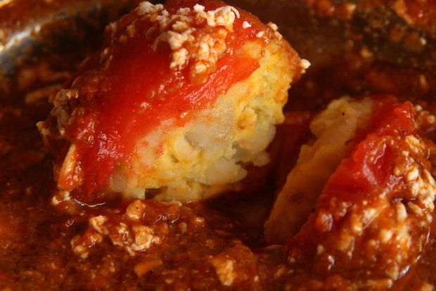 Stuffed tomato