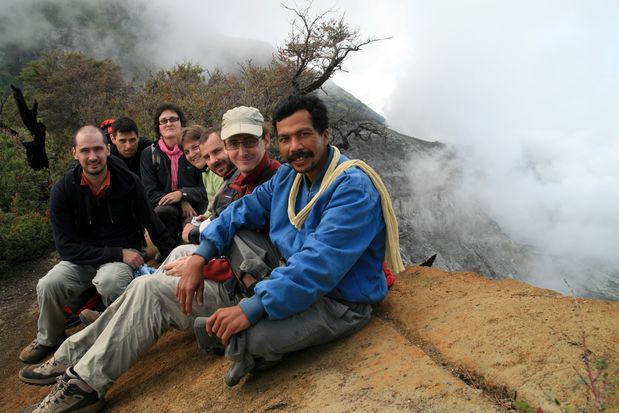 Con Imam en el volcán Kawah Ijen. Java.