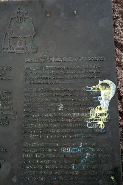 Description of the Arnarstapi inukshuk.