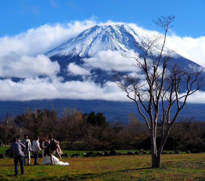 Wedding at Mount Fuji