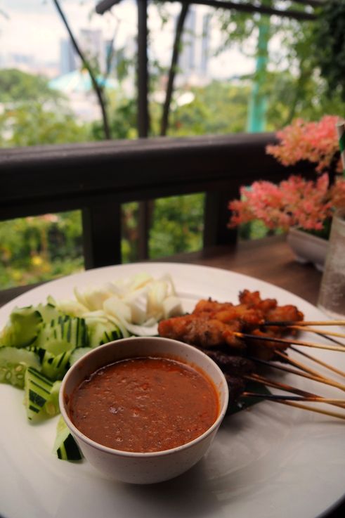 Satay dish at the Kuala Lumpur Bird Park restaurant.