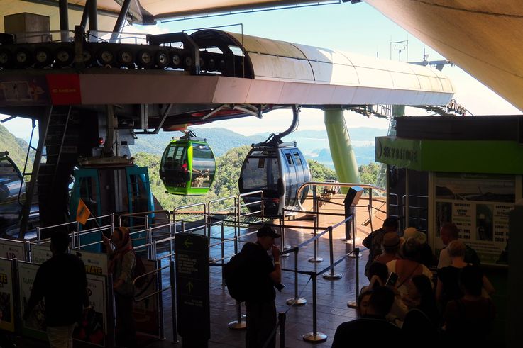 Estación del teleférico Langkawi SkyCab, que conduce al SkyBridge.