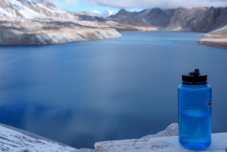 Au lac Tilicho. Altitude : 5000 mètres.