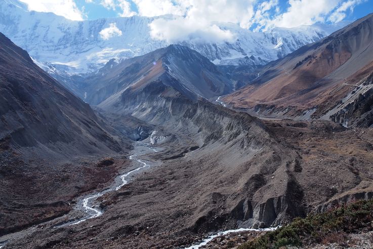 Chemin menant au camp de base du lac Tilicho