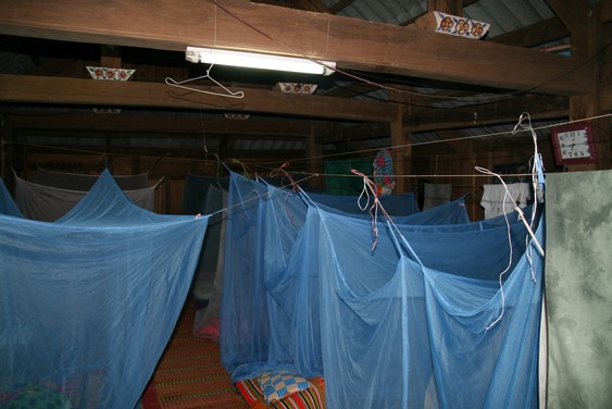 Noche en el pueblo de Ban Hang