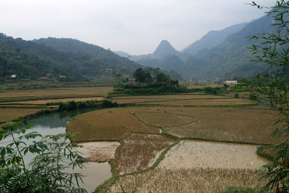 Dans le village Ban Hin
