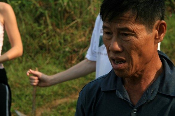 El guía local en el valle de Mai Chau