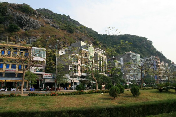 Port de Cat Ba